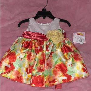 Beautiful floral 12m dress